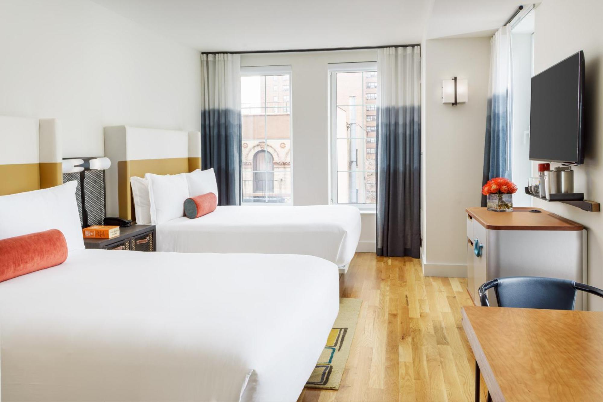 Standard Queen Room with Two Queen Beds and City View,1742933361:JPEG