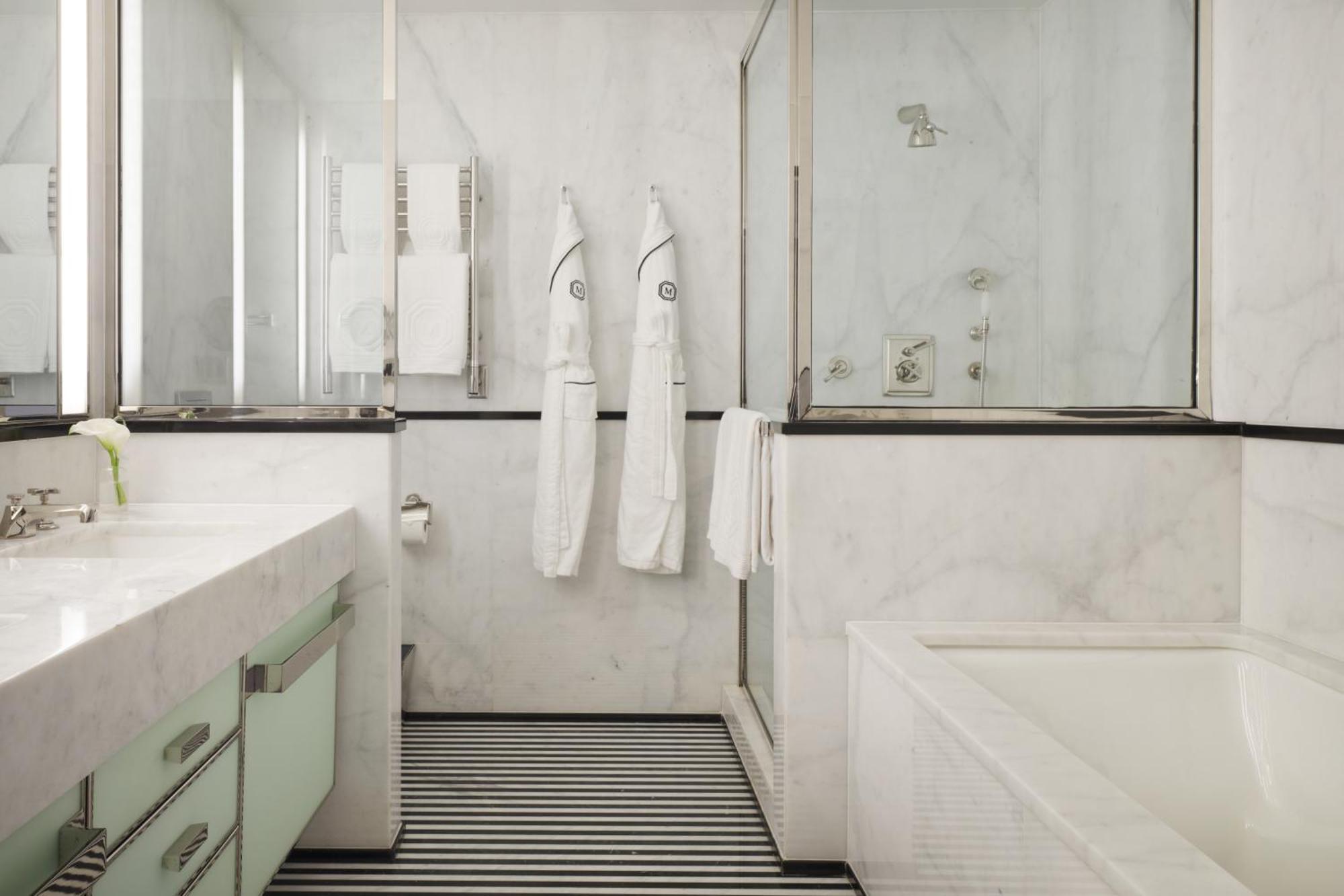 Seventy-Seven Junior Suite