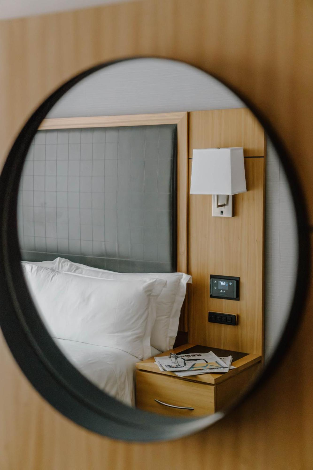 Small Queen Room
