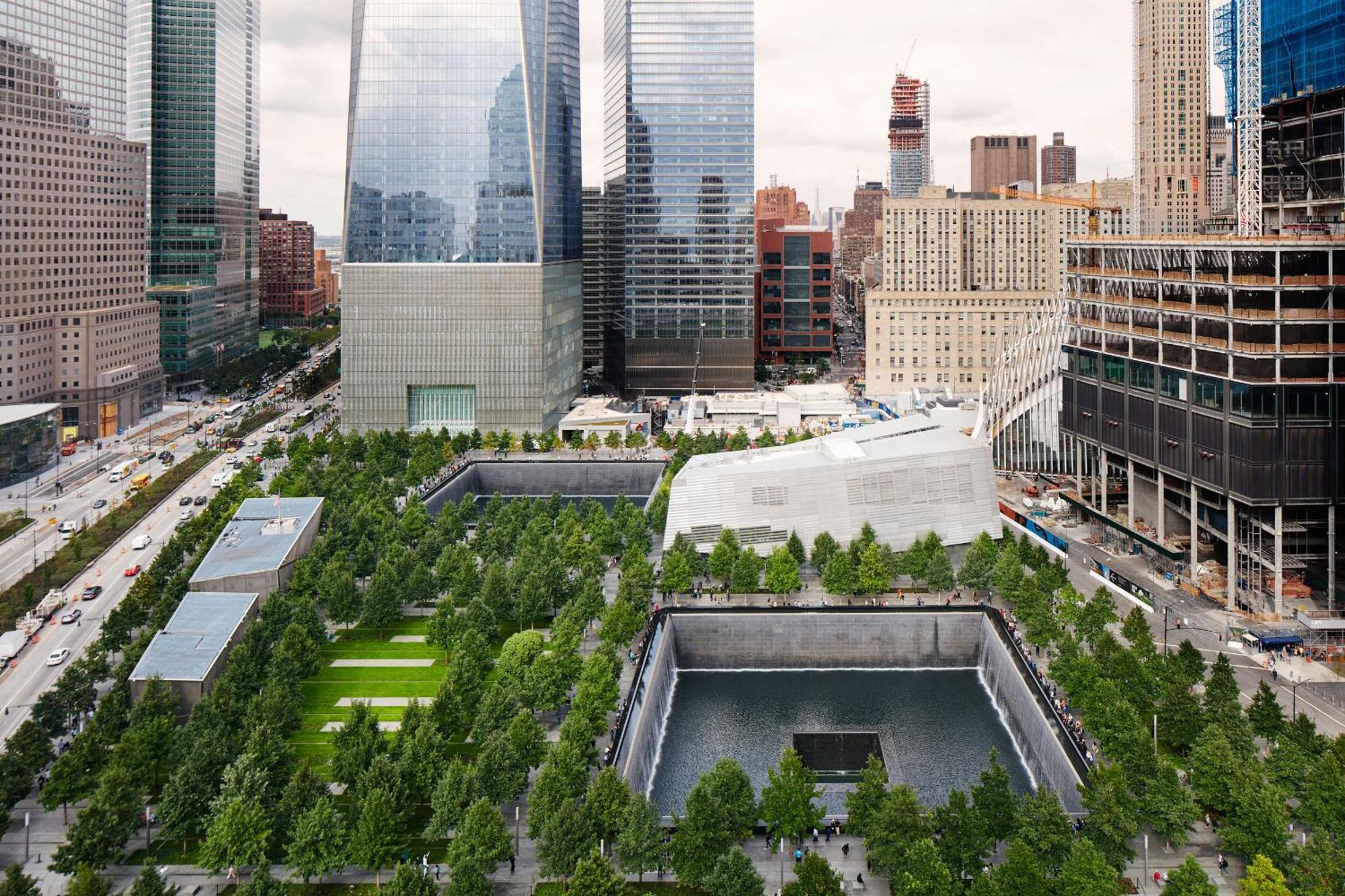 Standard Queen Room 911 Memorial Site View